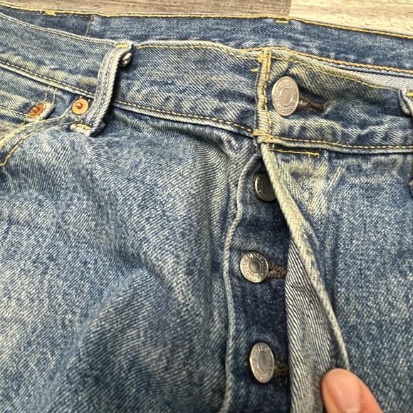 Levis 501 Mid Wash Blue Mens 36x32 Button Fly Straight Leg Denim Jeans Red Tab - Picture 5 of 16